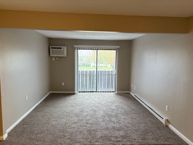 Foto del edificio - 4648 Talmadge Rd