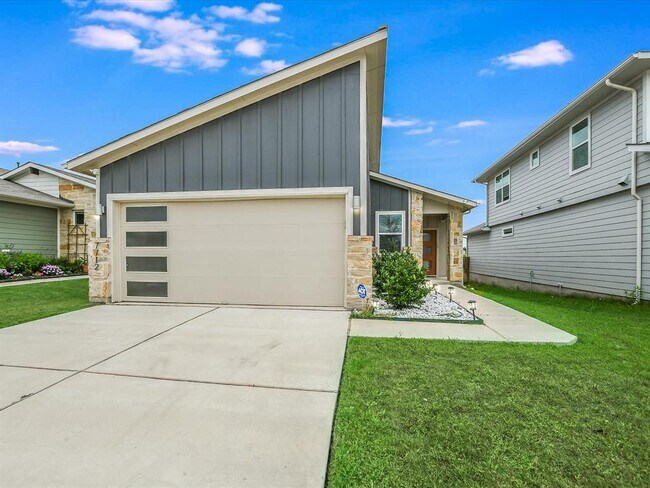 Building Photo - 7712 Jackson Graham Dr