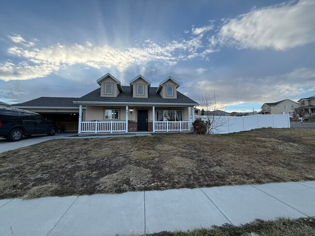 Foto del edificio - 4031 Montego Dr