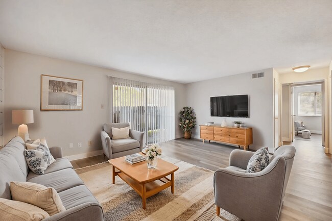 Foto del edificio - Hathaway Village