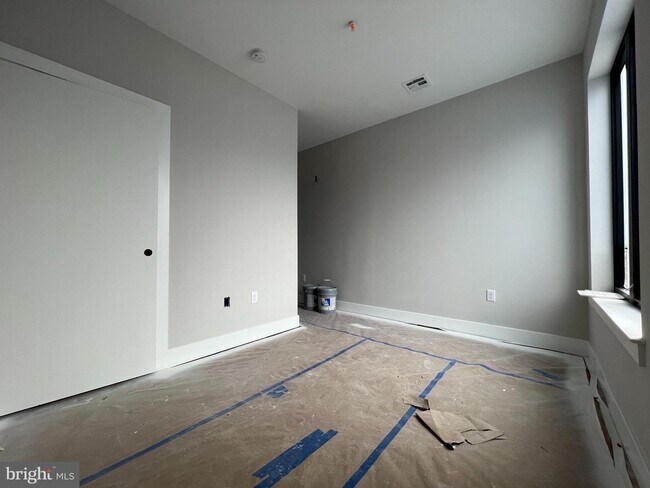 Building Photo - 12 S 43rd St