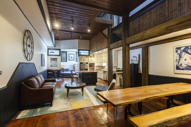 Foto del edificio - 440 E Marion St