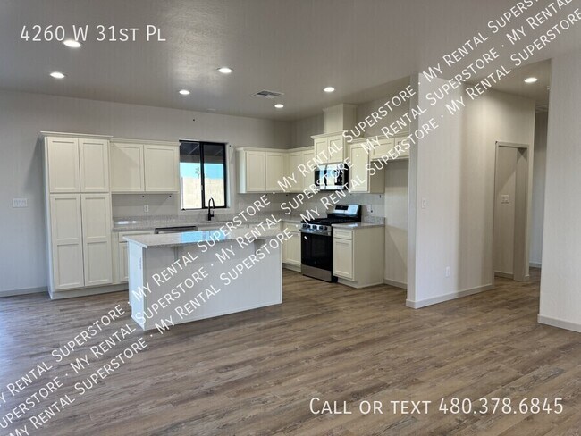 Foto del edificio - 4260 W 31st Pl