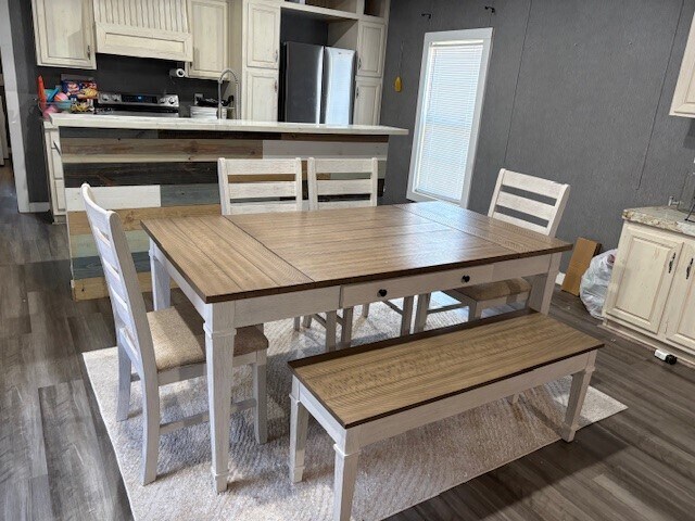 Foto del edificio - 14525 Oak Hill Ln