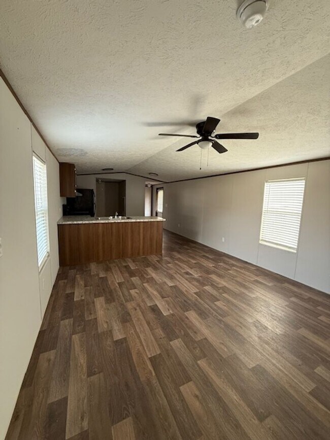 Foto del edificio - For Rent