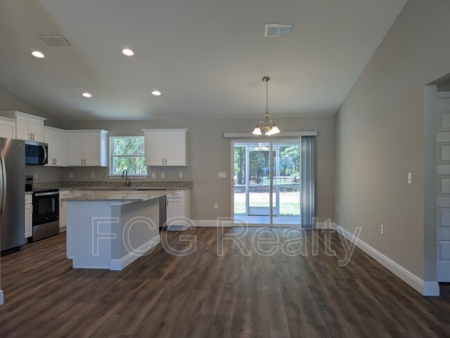 Building Photo - 132 Cedar Rd