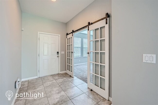 Building Photo - 937 Hilltop Park Court