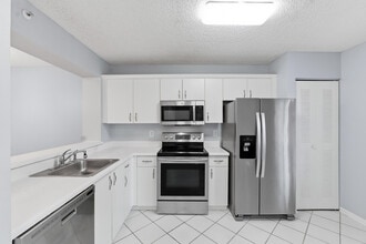Building Photo - 9511 Weldon Cir