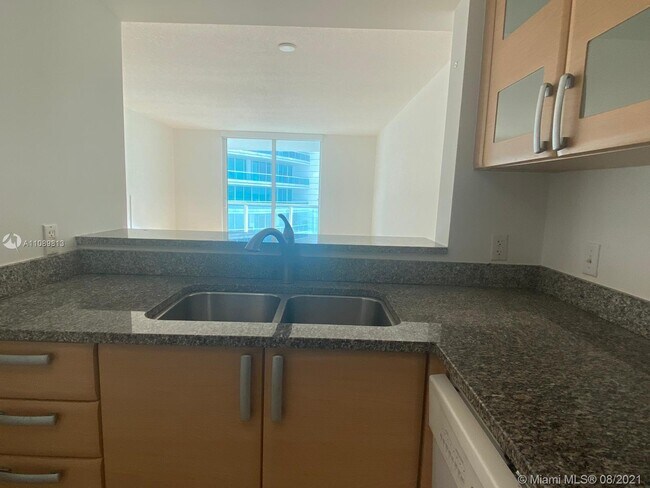 Foto del edificio - 2101 Brickell Ave