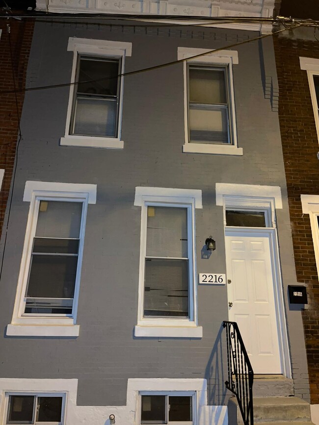 Building Photo - 2216 Greenwich St