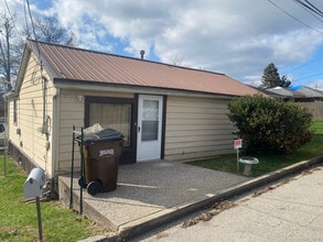 Building Photo - 415 Bond St