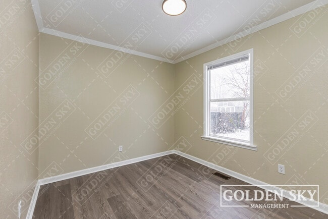 Building Photo - 1711 S Franklin St