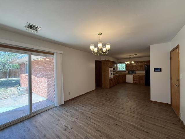 Foto del edificio - 10705 Sunnymeade Pl