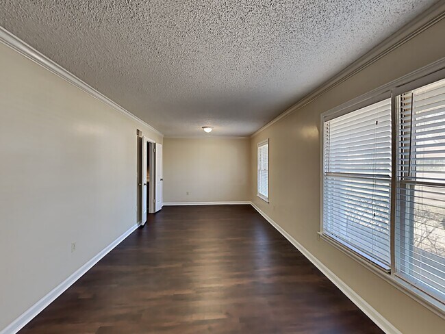Building Photo - 3811 Misty Oak Drive