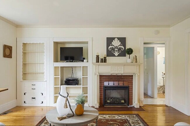 Foto del edificio - 220 Burncoat St