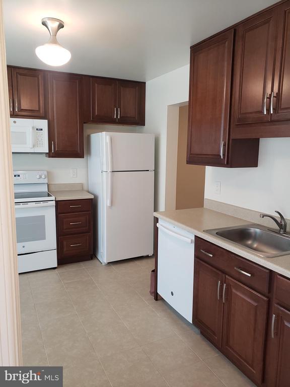 Foto del edificio - 5732 Lofthill Ct