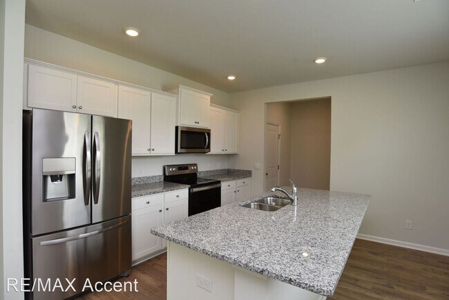 Foto del edificio - 4 br, 2.5 bath House - 192 Coby Lane