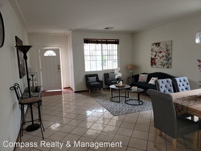 Foto del edificio - 4 br, 2.5 bath House - 1096 North Sloan Ln