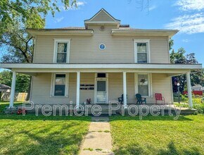 Building Photo - 311 E Arthur St