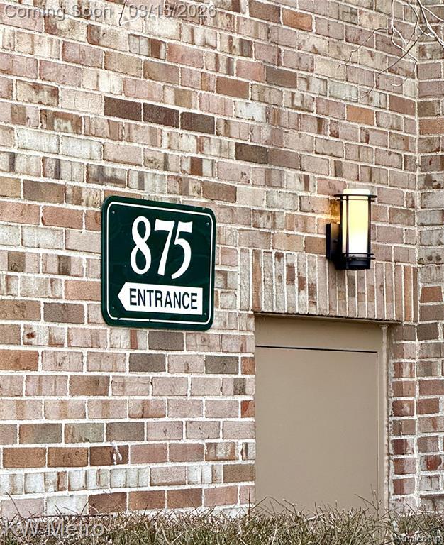 Building Photo - 875 GreenView Ct