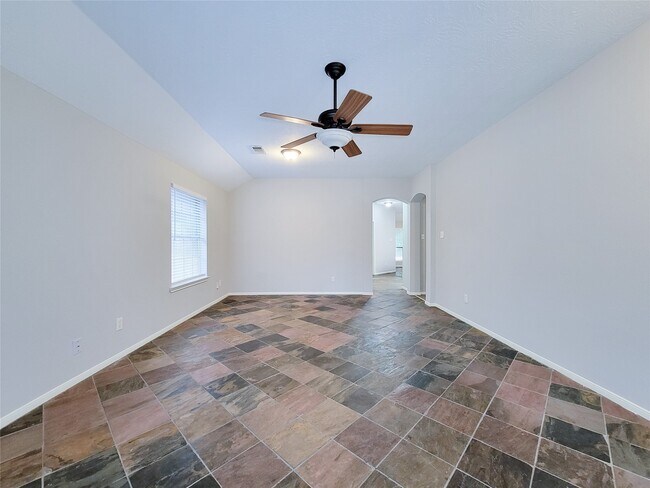 Foto del edificio - 18214 Arbormont Dr