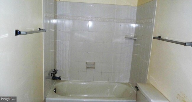 Building Photo - 7700 Tremayne Pl