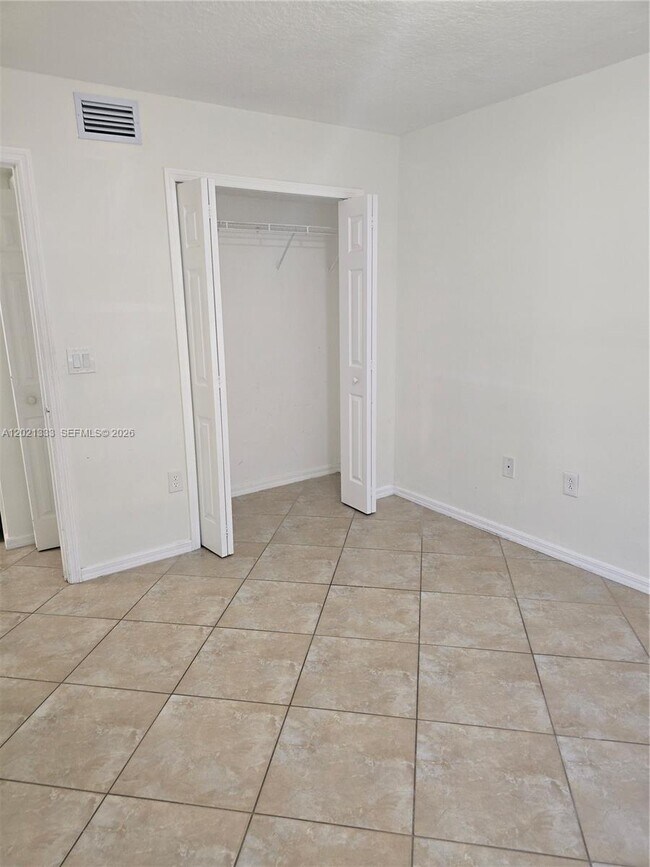 Foto del edificio - 2930 SE 13th Ave