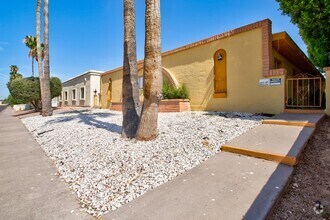 Building Photo - 7850 E Glenrosa Ave