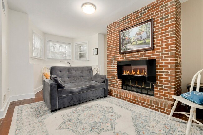 Foto del edificio - 704 12th St NE