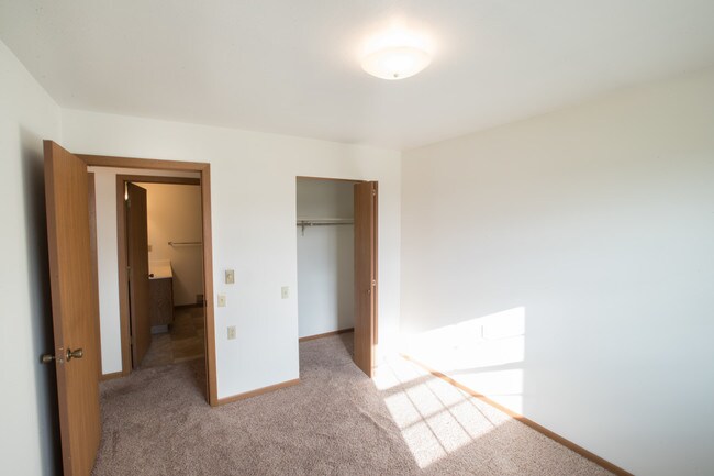 Building Photo - Clinton Terrace - Horicon