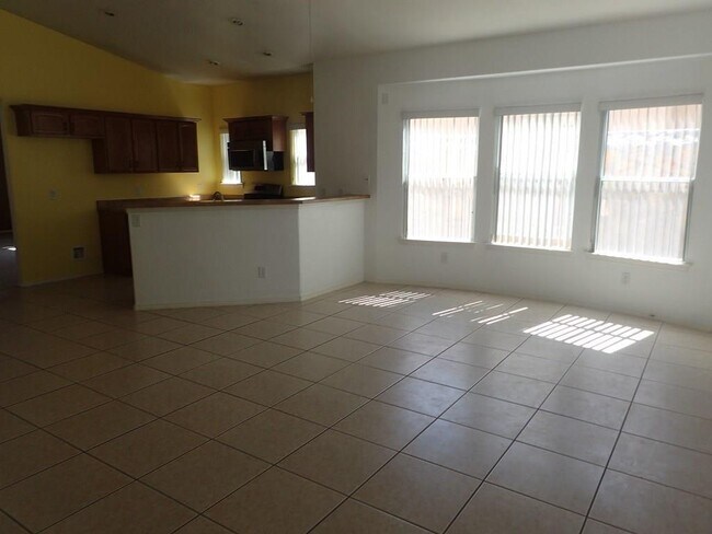 Foto del edificio - 12444 Tierra Inca Dr