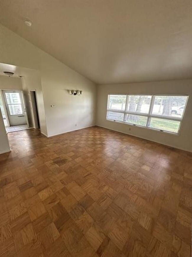 Foto del edificio - 1507 Fairway Dr