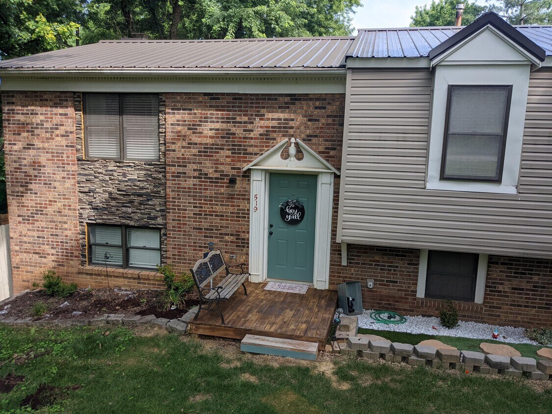 519 Sherwood Dr, Maryville, TN 37801 House Rental in Maryville, TN