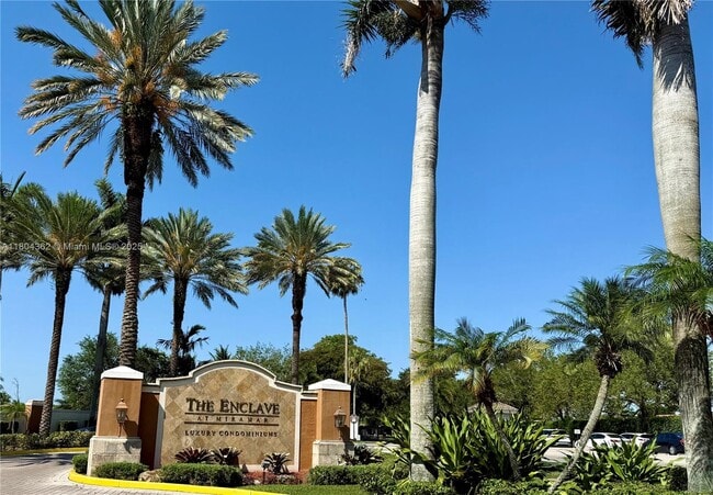 Building Photo - 2061 Renaissance Blvd