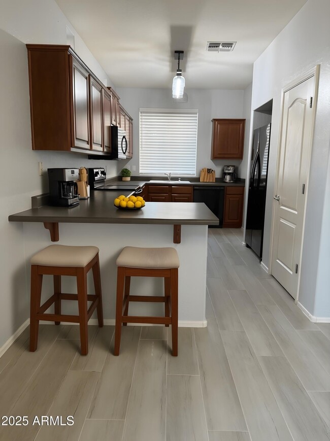 Building Photo - 848 S Colonial Dr