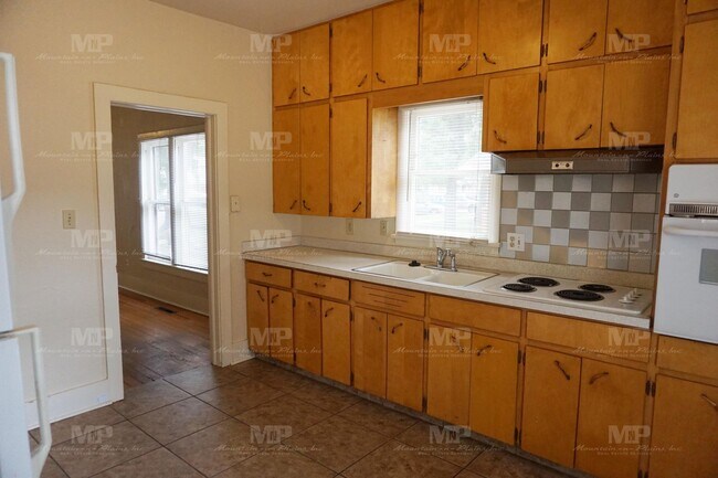 Foto del edificio - 642 S Meldrum St