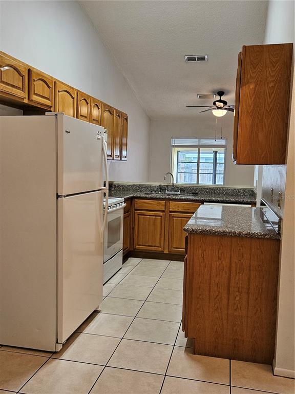 Foto del edificio - 1312 Coolmont Dr