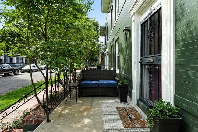 Foto del edificio - 1373 N Marion St