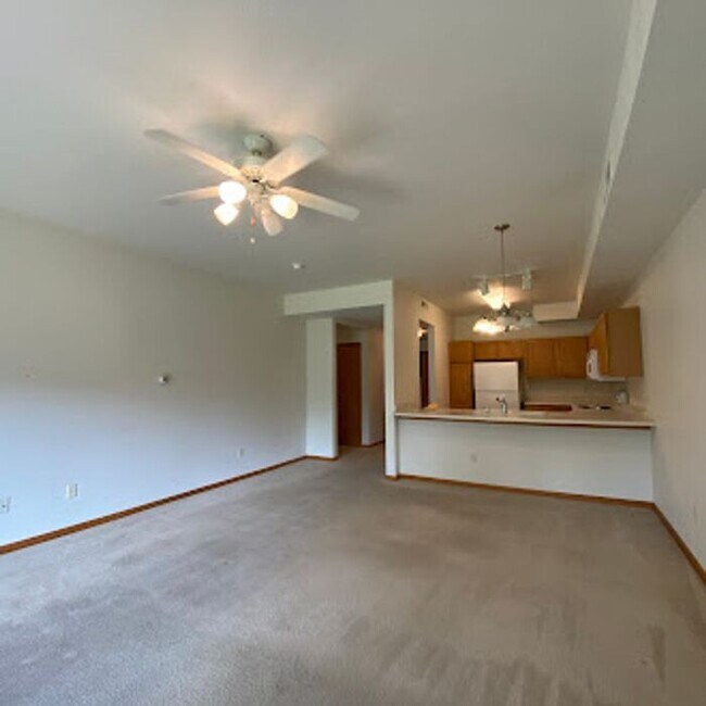 Foto del edificio - $1550 | 3 Bedroom, 2 Bathroom House | PET ...