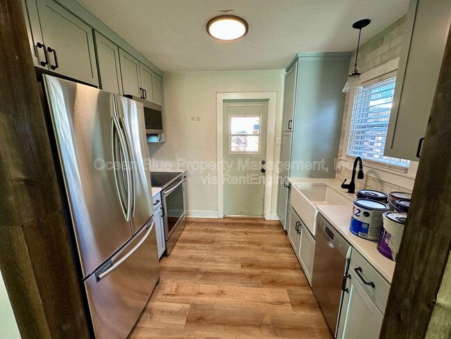 Foto del edificio - 4133 3rd Ave N