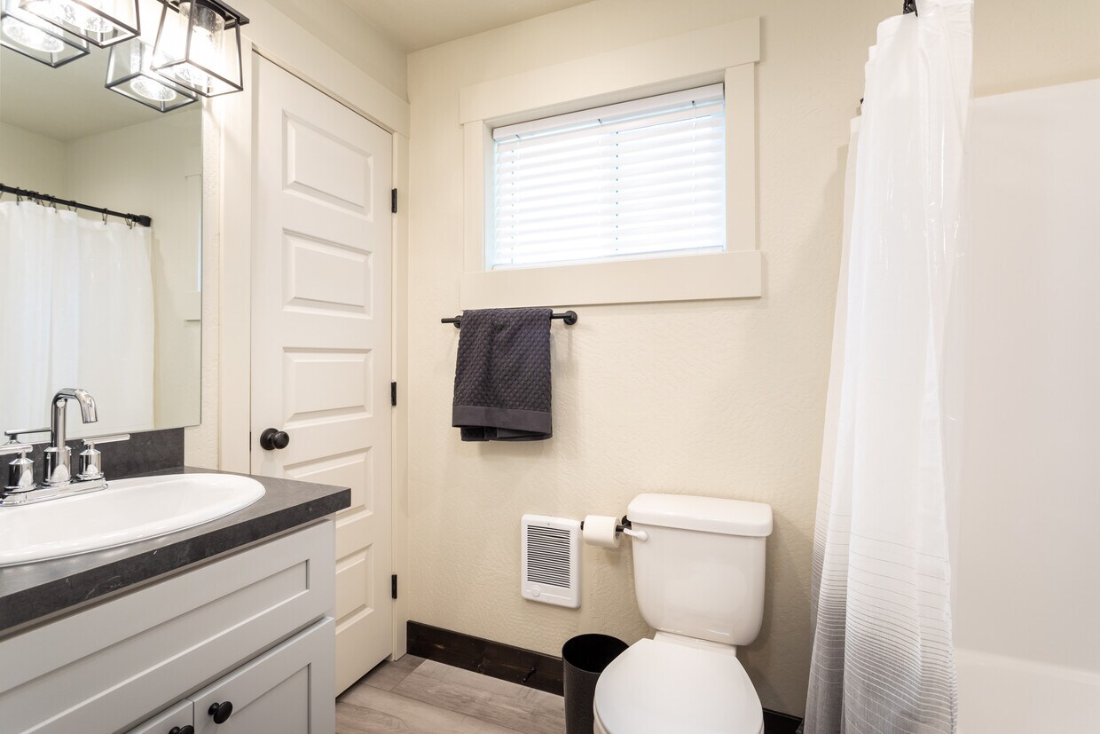 839 8th Ave W, Kalispell, MT 59901 Townhome Rentals in Kalispell MT