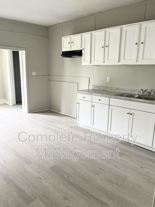 Building Photo - 225 59th Way S