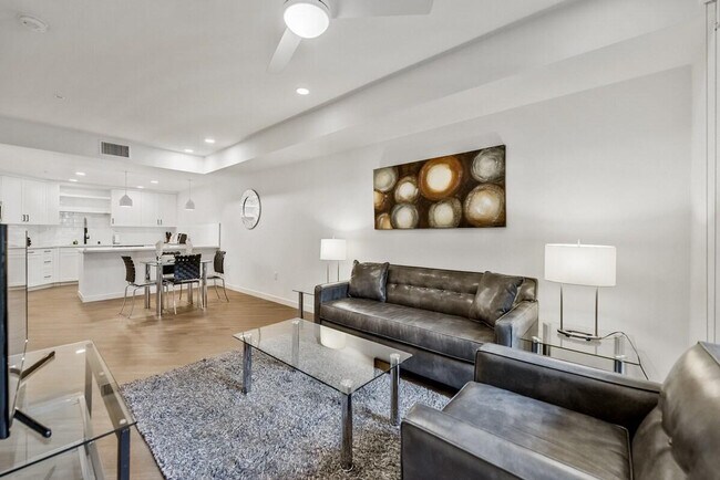 Foto del edificio - 8875 Costa Verde Blvd