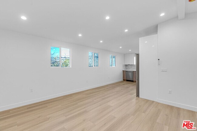 Foto del edificio - 5413 1/2 Troost Ave