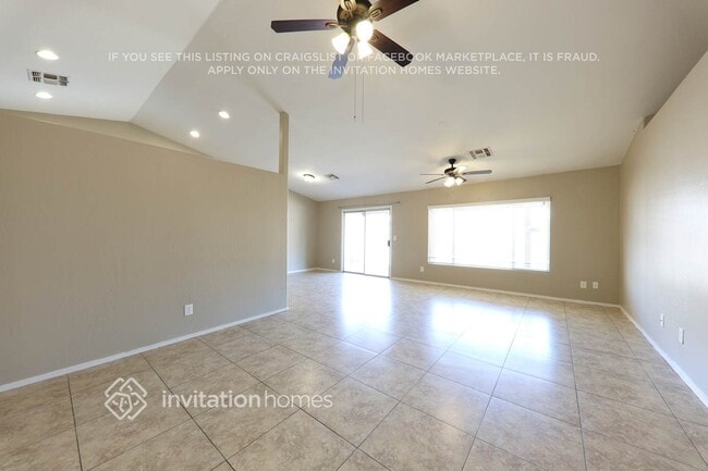 Building Photo - 8934 W Encanto Blvd