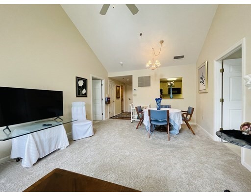 Building Photo - 2206 Heatherwood