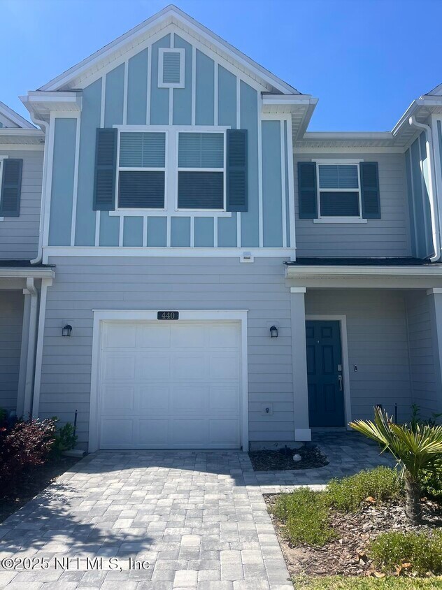 Primary Photo - 440 Boracay Cir