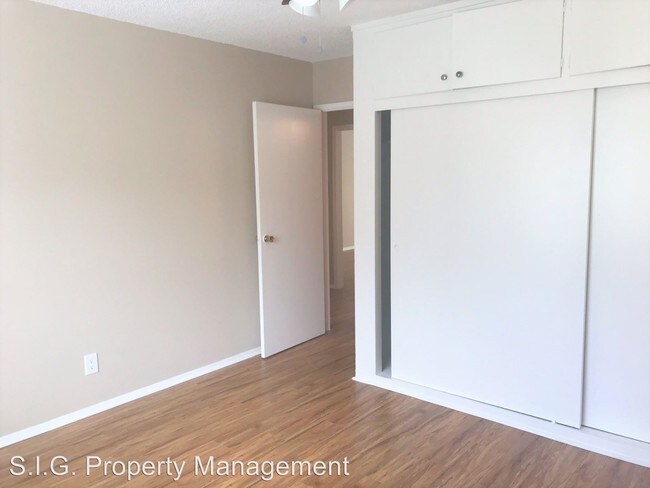 Building Photo - 1124 E Doran St