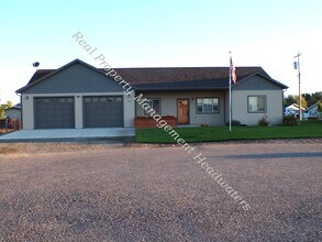 Building Photo - 428 I St