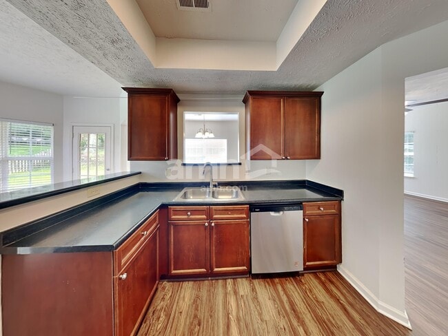 Building Photo - 2312 Haskell Dr